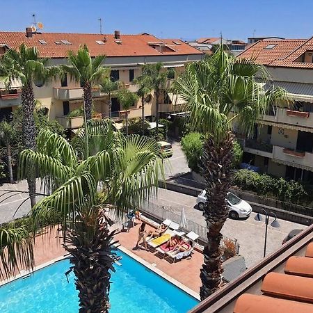 Апартаменты Sicilia, Mansarda Le Due Terrazze Маскали Экстерьер фото